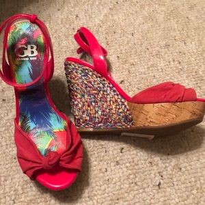 GB Gianni Bini Wedges